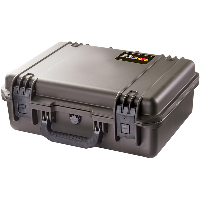 pelican hard rolling travel carry on case