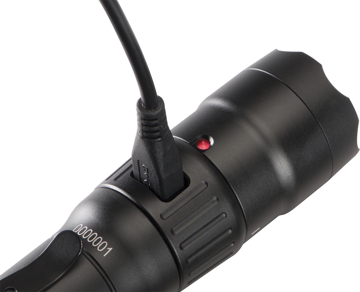 7600 Tactical Flashlight | Pelican Official Store